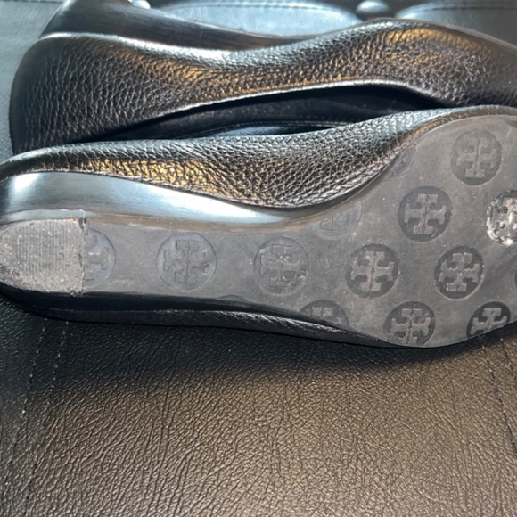 Tory Burch Size 8 - Picture 8 of 8